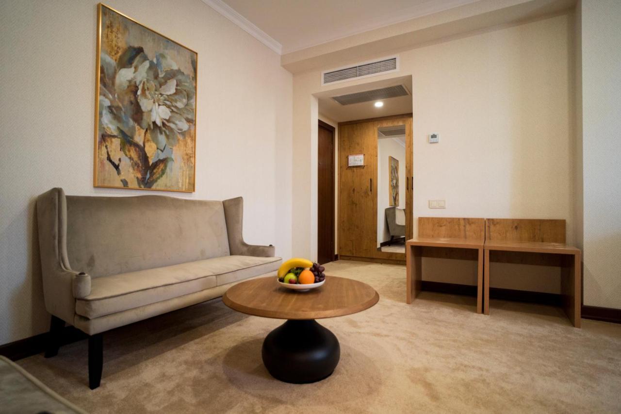 Oscar Boutique Hotel Tashkent Esterno foto